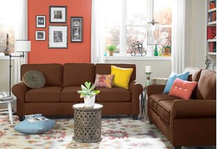 Loveseats, Sofas & Sectionals