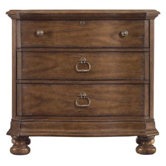 European Farmhouse Maisonette 3 Drawer Bachelor's Chest