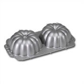 Seasonal 3D Great Pumpkin Bundt Pan