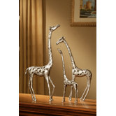 Giraffe Family Sculpture (Set of 3)