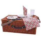 4 Person Wicker Hamper in Sorrento Red