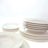 White Basics York 18 Piece Dinnerware Set