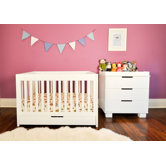 Mercer 3-in-1 Convertible Crib with Toddler Rail, Modo Changing Table, and Modo 5-Drawer Dresser