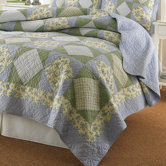 Caroline Quilt Collection