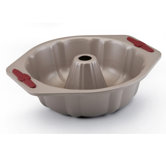 Signature Bakeware 10-in. Fluted Cake Pan