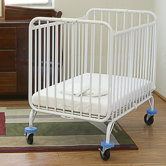 Deluxe Holiday Crib