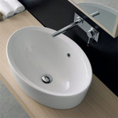 Matty Ovale A Built-In Bathroom Sink in White
