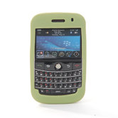 Blackberry Bold Gripper in Green