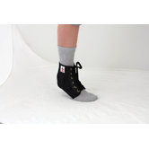 Lightweight Ankle Support in Black