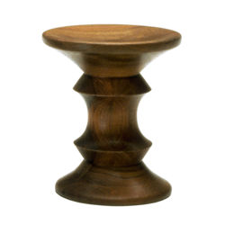 Noguchi Table in Walnut