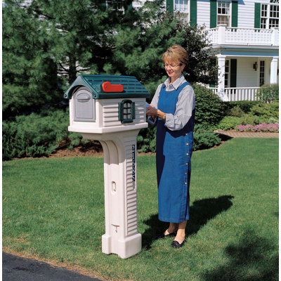 Step2 Villager Post Mounted Mailbox