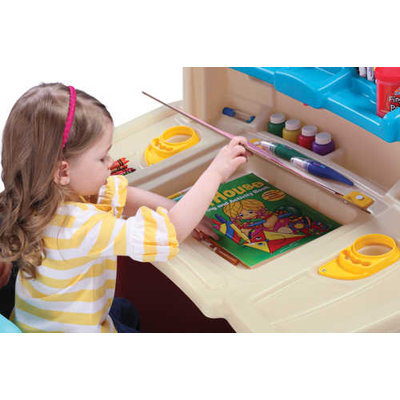 Step2 Deluxe Art Master Desk