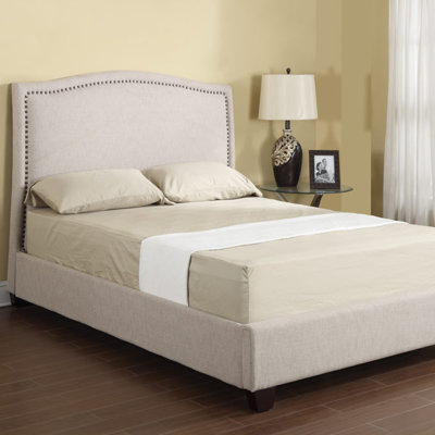 Abigail Platform Bed by Emerald Home Furnishings -image
