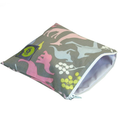 Itzy Ritzy Snack Happened Reusable Snack Bag in Urban Jungle Pink