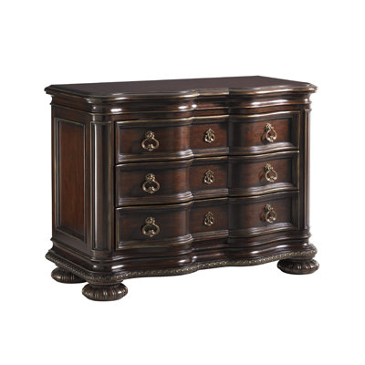 Click To Image : Florentino Lorenza Bachelor's Chest by Lexington Now