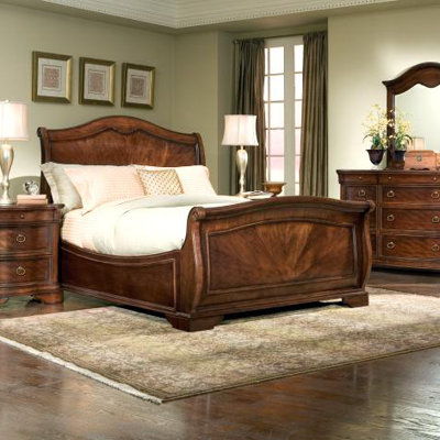 Heritage Court Arched Sleigh Bedroom Collection by Legacy Classic Furniture -image