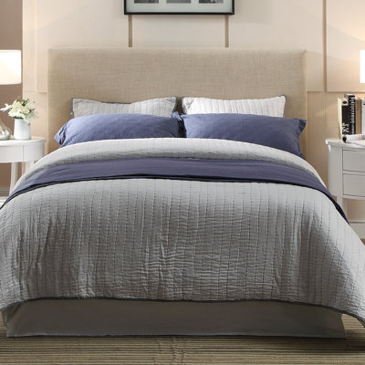 Geneva Platform Bed by Modus Furniture -image