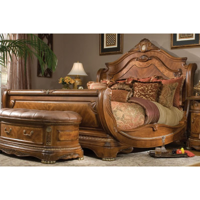 Cortina Sleigh Bed by Michael Amini -image