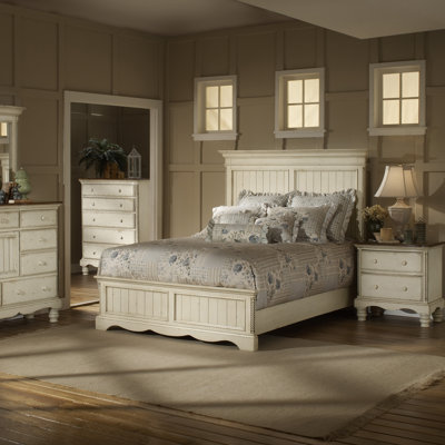 Wilshire Panel Bedroom Collection by Hillsdale Furniture -image