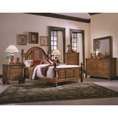 Thunder Bay Poster Bedroom Collection by Progressive Furniture Inc. -image