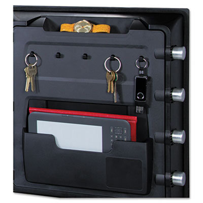 Sentry Safe 1 Hr Fireproof Lock  Safe