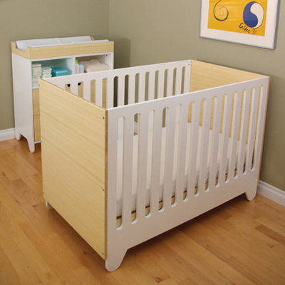 Spot on Square Hiya Convertible Crib