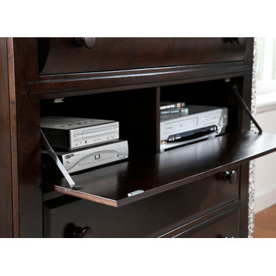 Broyhill&reg; Farnsworth 3 Drawer Media Chest