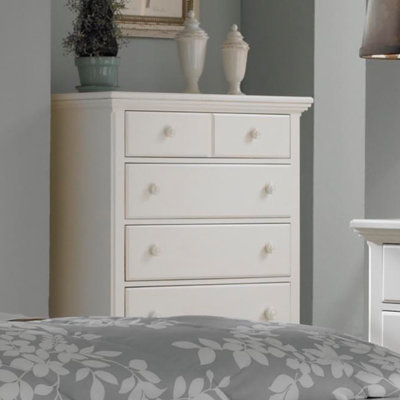 Mirren Harbor 5 Drawer Chest by Broyhill® -image