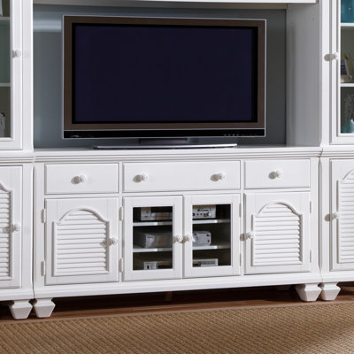 Broyhill&reg; Mirren Harbor Entertainment Center