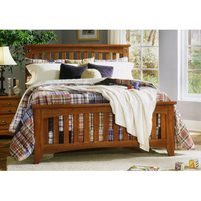 City Park Slat Bed by Standard Furniture -image