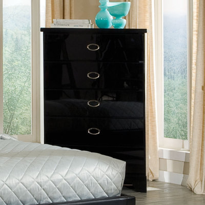 Click To Image : Meridian 5 Drawer Chest by Standard Furniture Now