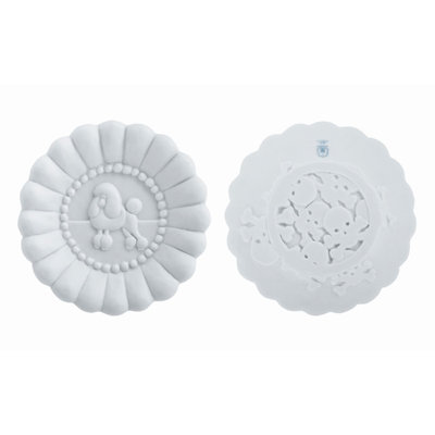 Makkum Biscuit Appearance Plate by Studio Job