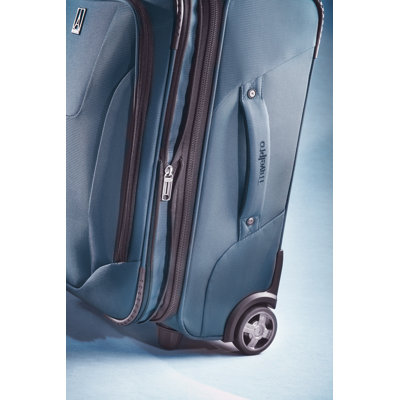 Travelpro Maxlite 2 22" Expandable Rolling Rollaboard