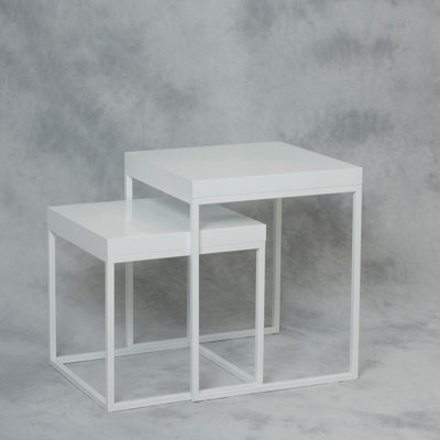 Tema Prairie Niche End Table