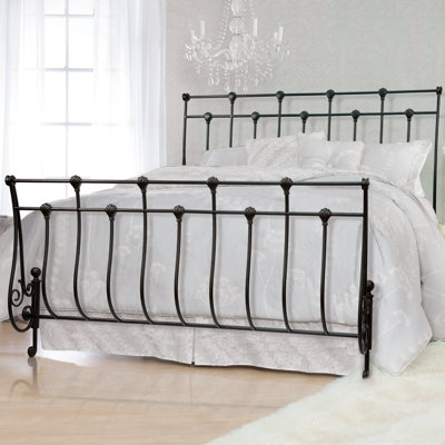 Metal Sleigh Bed by Bello -image