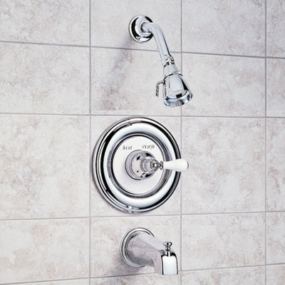 American Standard Hampton Bath Tub and Shower Faucet with Metal Lever Handle