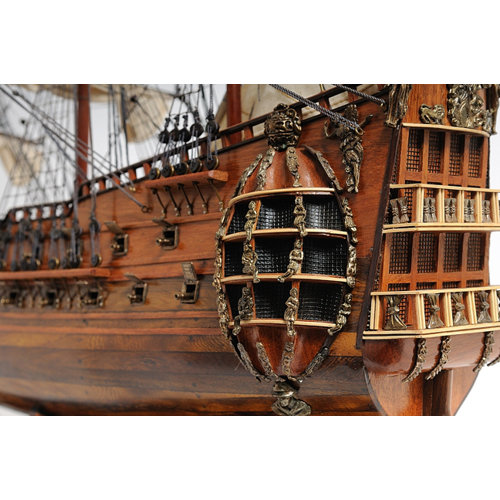 Old Modern Handicrafts Fairfax Speaker-Class Frigate Model Ship