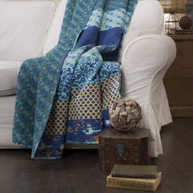 Oscar Throw in Red & Ivory