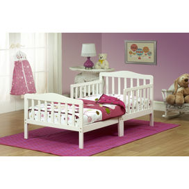 White Sale: Bedding Sets & More