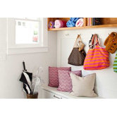 17 Tips for Organizing in Small Spaces
