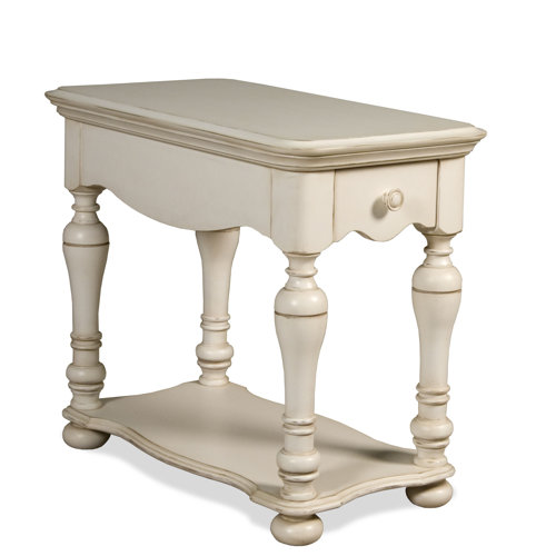 Riverside Furniture Placid Cove Chairside Table