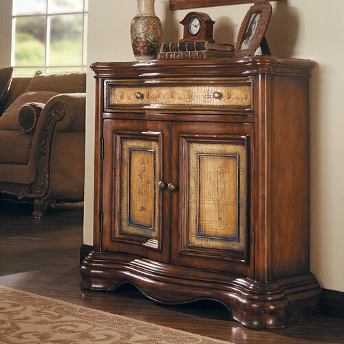 Hooker Furniture Seven Seas 2 Door / 1 Drawer Shaped Hall Chest