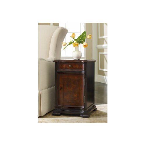 Hooker Furniture Seven Seas 1 Door Accent Chest