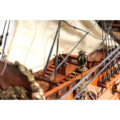 Old Modern Handicrafts Fairfax Speaker Class Frigate Model Ship