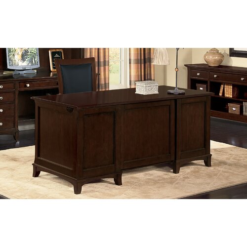 wynwood kennett square executive desk